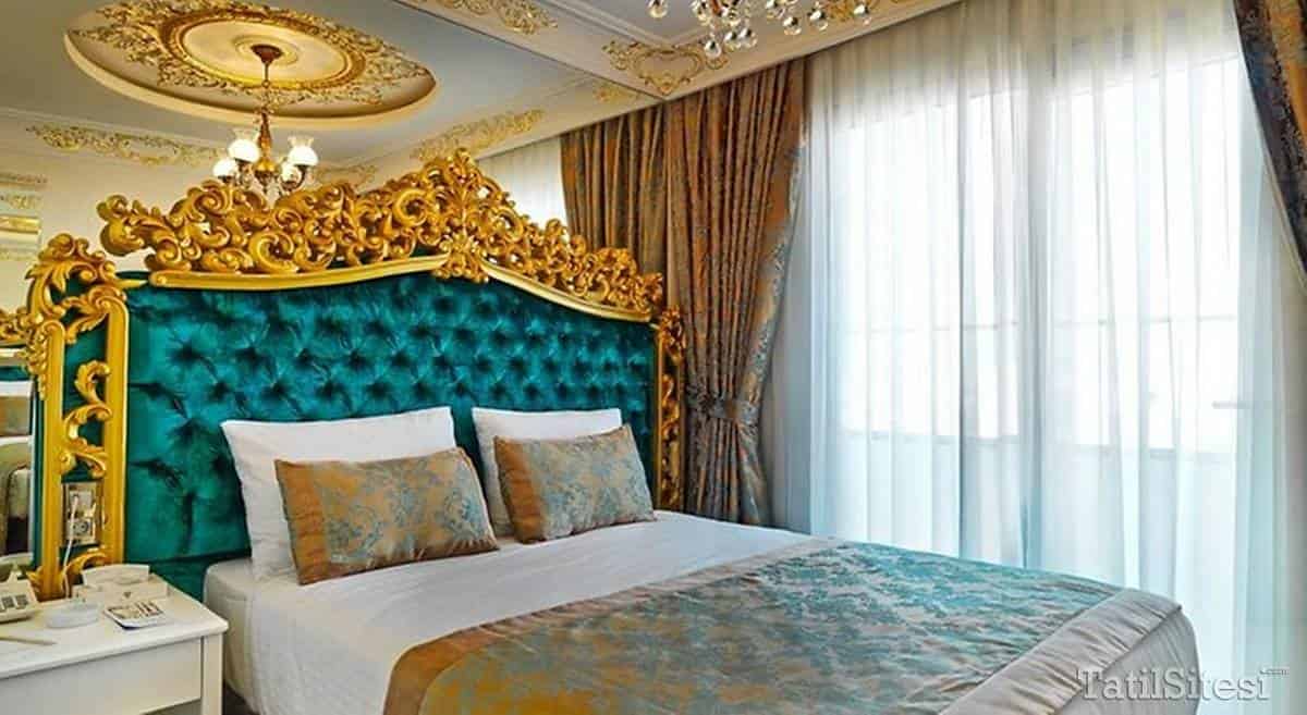White Monarch Hotel